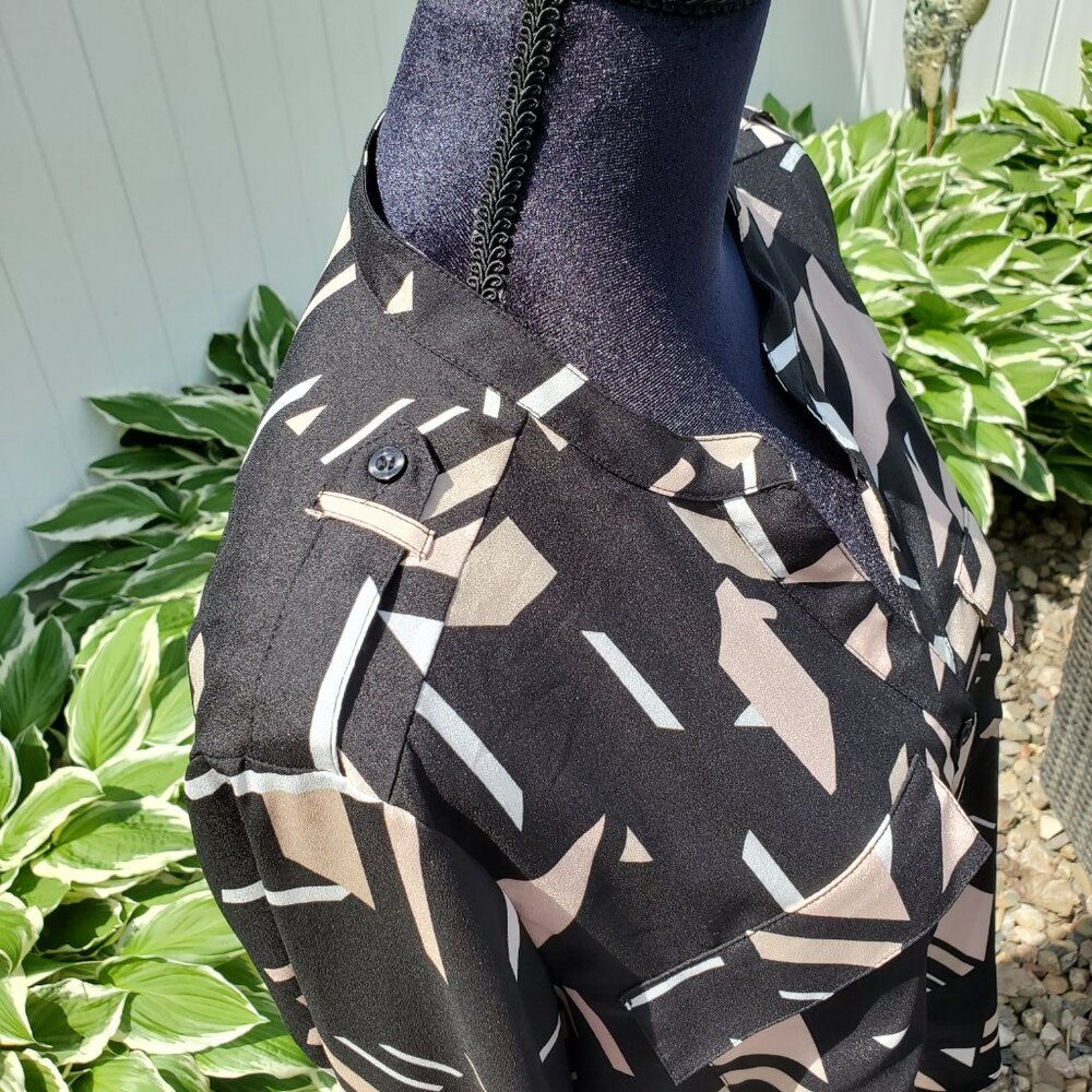 Calvin Klein Geometric Pattern Button Down Tab Sl… - image 4